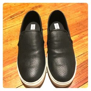 Steve Madden Slip Ons